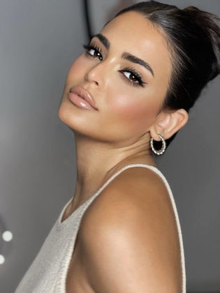 أسماء جلال في فيلم فيها إيه يعني